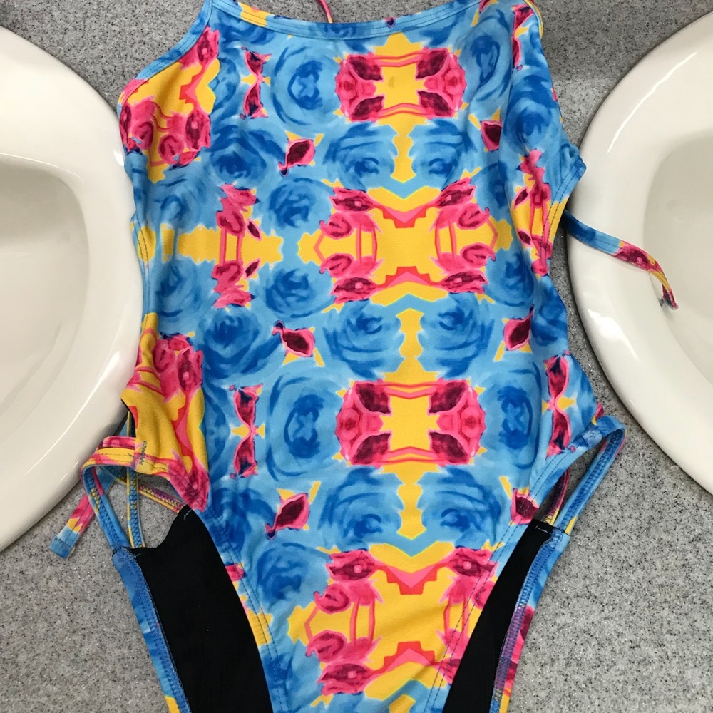 One piece Swim Suit